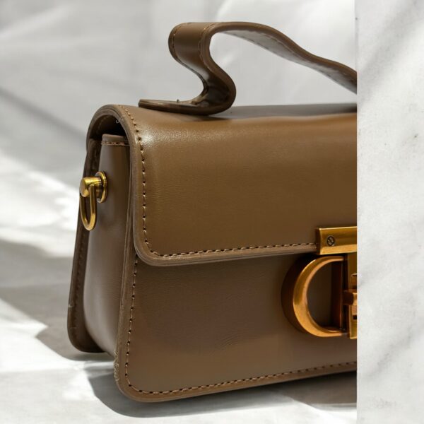 Elegant Leather Handbag with Gold Buckle - Image 10