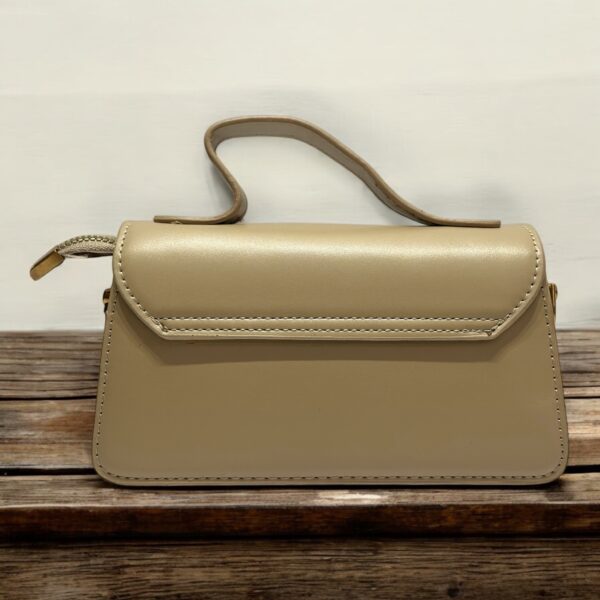 Elegant Leather Handbag with Gold Buckle - Image 14